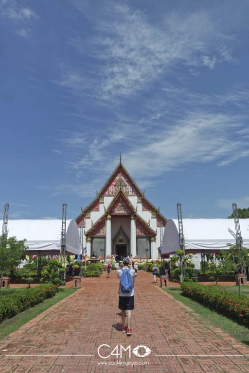Viharn Phra Mongkhon Bophit