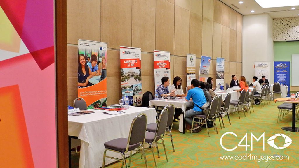 Pameran edukasi di salah satu ruang