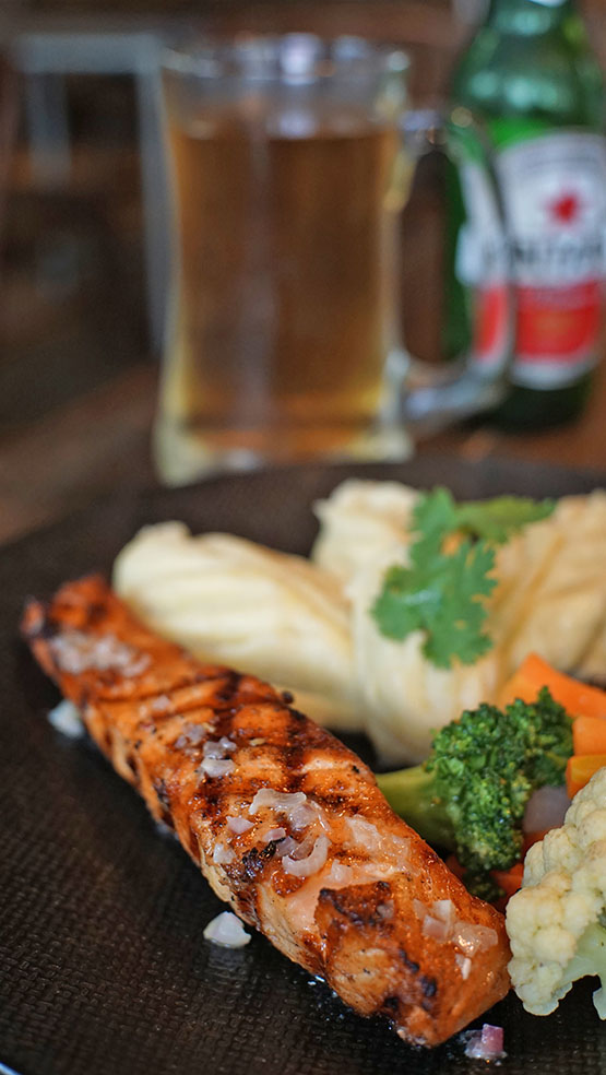 Grilled salmon with beer