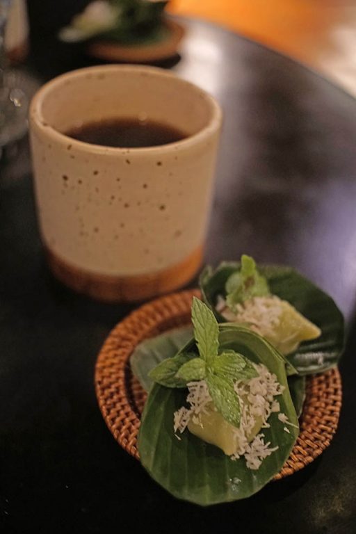 Kudapan setelah selesai treatment