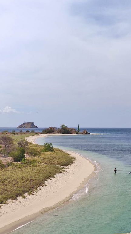 Sudut pelabuhan Poto Tano